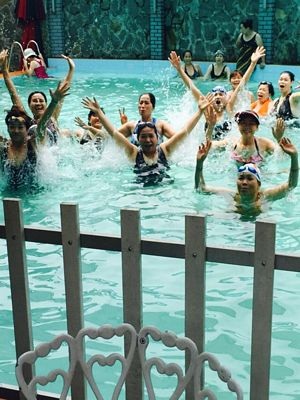 Homestay trong bán kính thành phố - 13 Vũ điệu dưới nước của những cô thợ dệt em của ngày hôm qua...