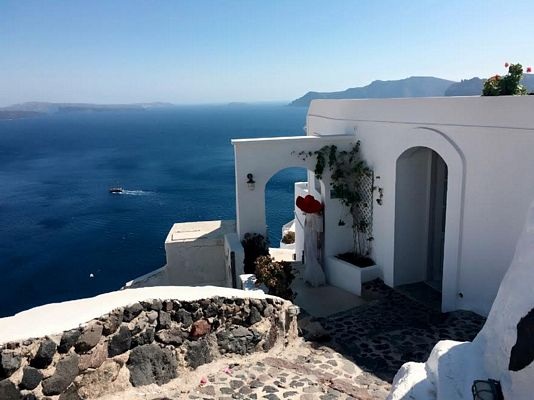 Santorini - đảo "thần tiên" đẹp nhất thế gian - 9