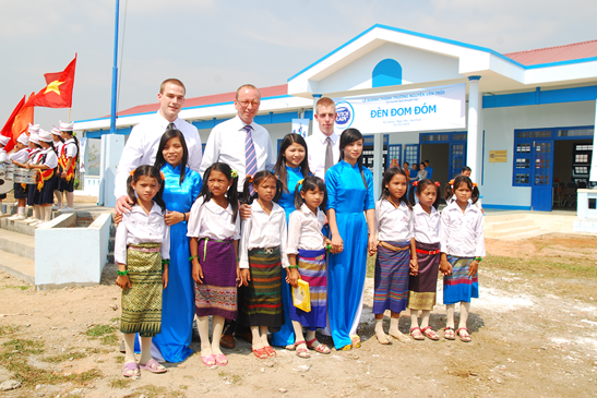 
Trường Nguyễn Văn Trỗi (Kon Tum) do chương trình khuyến học Đèn Đom Đóm xây dựng năm 2010
