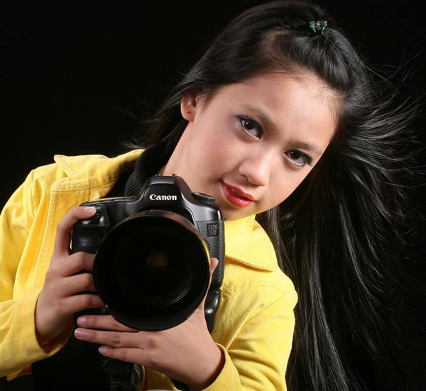 Phía sau câu chuyện “bố chụp - con diễn - mẹ làm thơ” của Hoa khôi Duyên dáng Hà thành - 3
Một hình ảnh của Trường Xuân qua góc máy của bố