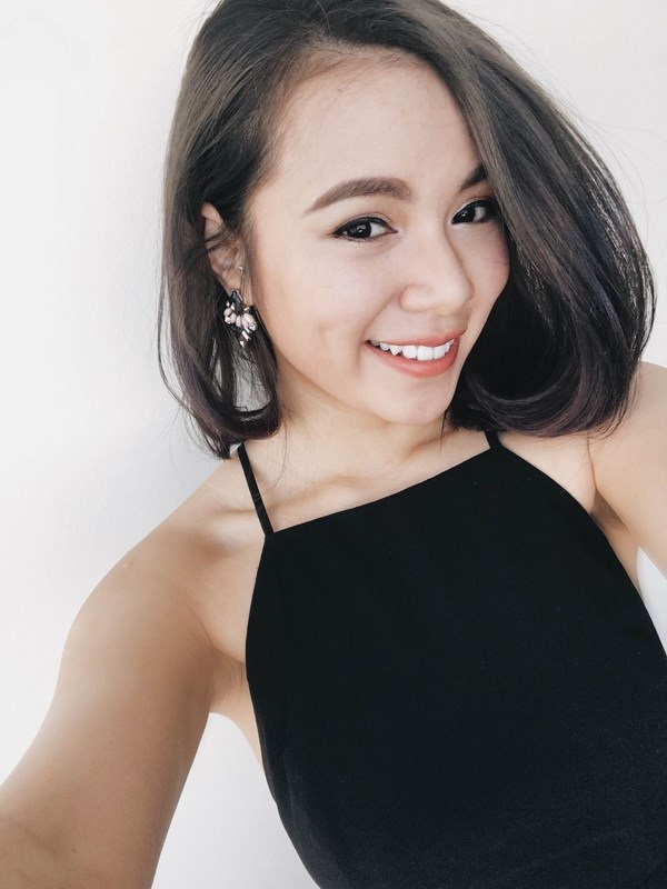 
Tuyết Nhung được mời làm trợ giảng tại trường ĐH.
