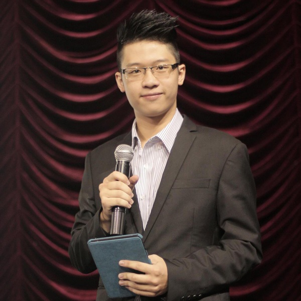 Thủ khoa Rmit và tâm thế “dám thử và theo đuổi đến cùng” - 1
Ở tuổi 22, Nguyễn Vĩnh Bảo kịp giành được khá nhiều thành tích cũng như tham gia các hoạt động quốc tế dành cho sinh viên.