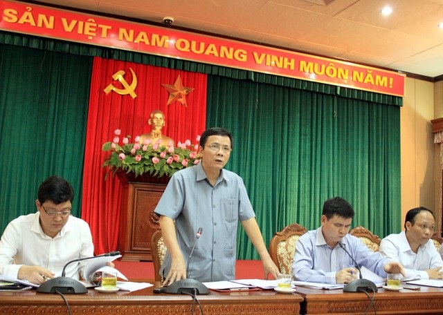 Vụ 146 Quán Thánh: UBND quận Ba Đình mời dân làm việc sau kết luận của TP Hà Nội - 4
Nhiều năm sau đó, ông Nguyễn Phong Cầm - Phó Chủ tịch UBND quận Ba Đình cho rằng không phải hỏi ý kiến người dân việc xây đường cống mới tại số nhà 146 Quán Thánh.