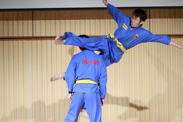 
Trình diễn võ thuật – nét đặc trưng trong ngày hội đón Tết của DHS Việt tại Nhật.
