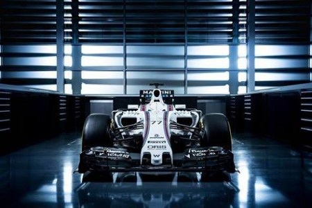 Các ứng viên vô địch F1 2016 ra mắt xe đua mới - 14