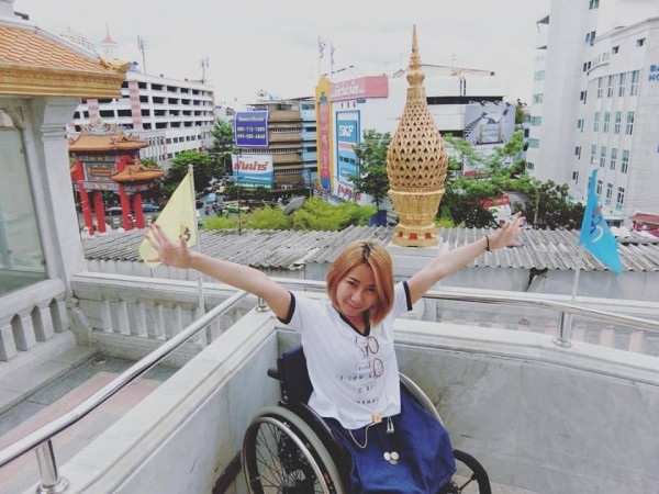 Kỳ diệu chuyện cô gái Thái không chân làm mẹ - 9 Kỳ diệu chuyện cô gái Thái không chân làm mẹ - 9