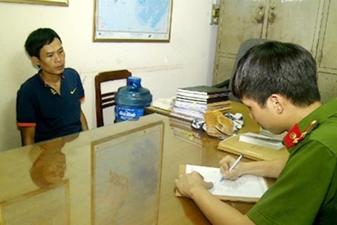 Xông vào trạm y tế đâm chết đối thủ - 1 Phạm Văn Tuân tại cơ quan công an