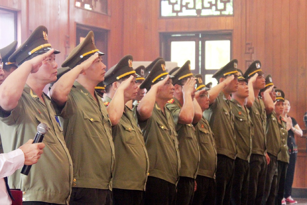 can-bo-chien-sy-pa83-tuong-nho-bac-ho-3092015-1441262216668