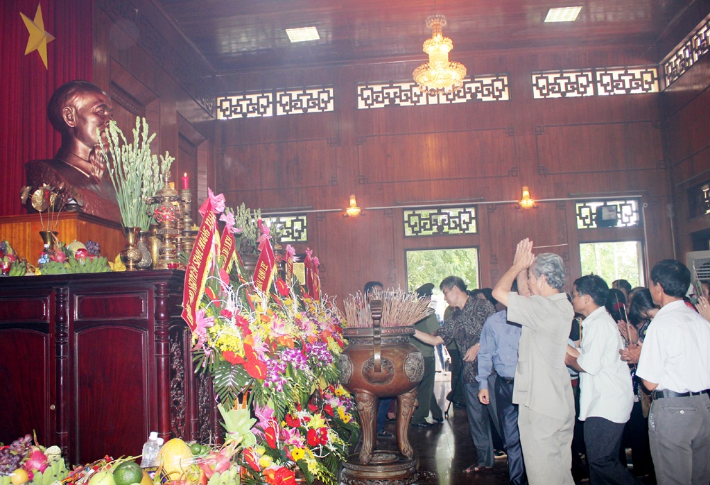 gio-bac-ho-3092015-1441261699192