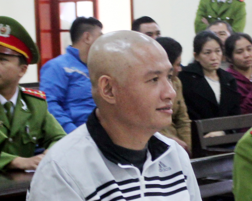 Trùm ma túy nhận án tử muốn hiến tim để "chết có ý nghĩa" - 1 Trùm ma túy Phan Đình Tuấn rất bình thản tại phiên tòa xét xử phúc thẩm cấp cao.