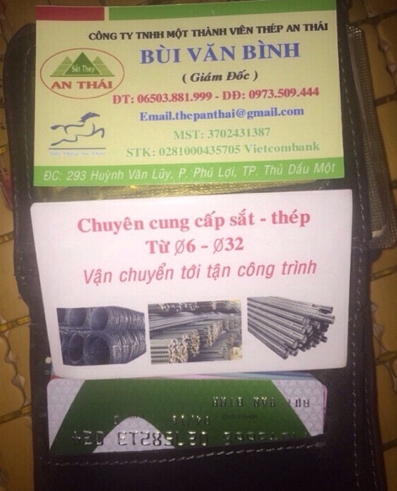 Thời điểm bị bắt giữ, PC54 thu giữ trong người Bình nhiều card visit với cái tên Bùi Văn Bình, giám đốc một doanh nghiệm chuyên cung cấp sắt thép.