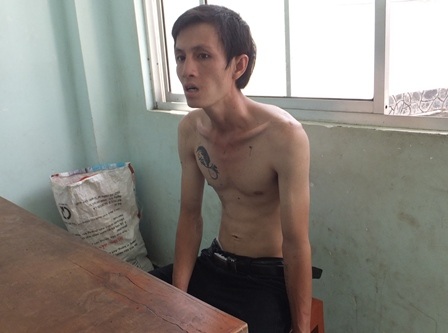 Hai đối tượng vừa giật đồ thì gặp... trinh sát công an - 1