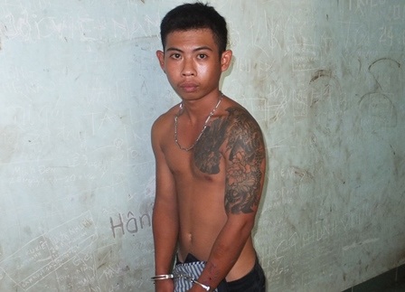 Hai tên cướp tại cơ quan công an