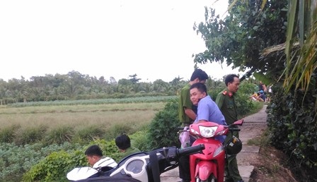 Nghi phạm sát hại cha vợ từng tự tử - 1 Hiện trường vụ án mạng