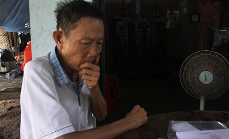 
Những cơn ho đến với ông liên tục vì bệnh ung thư phổi
