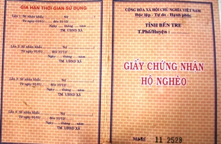 
Giấy chứng nhận hộ nghèo của gia đình ông Hiếu

