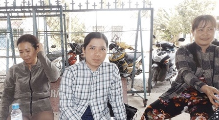 Người dân ở thị trấn Trần Đề mỏi mòn khi 3 năm thưa kiện vẫn chưa giải quyết xong vụ vỡ hụi