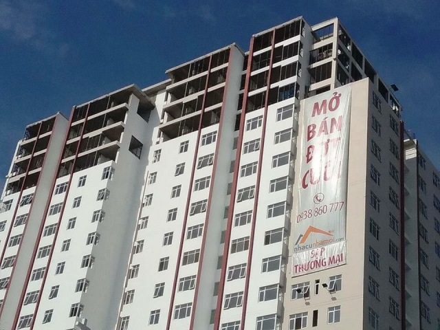 Phó Thủ tướng yêu cầu kiểm tra việc hộ dân chung cư Bảy Hiền bị “đuổi” khỏi nhà - 3 Dự án chưa hoàn thiện nhưng chủ đầu tư đã rao bán và cho dân vào ở