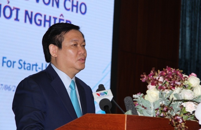 Phó Thủ tướng Vương Đình Huệ: Tránh lập quỹ đầu tư theo phong trào - 1 Phó Thủ tướng Vương Đình Huệ cam kết Chính phủ sẽ tạo vườn ươm khởi nghiệp