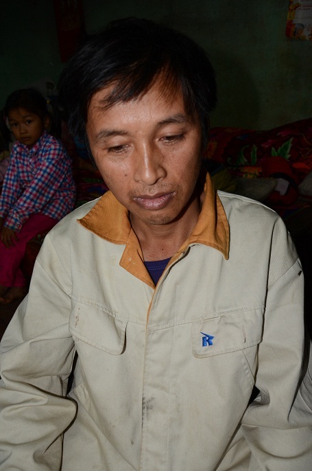 
Bản thân anh Sửu bị bị tai nạn lao động đến tàn phế…
