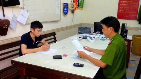 Đối tượng Nhật tại cơ quan công an