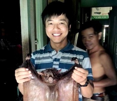 Sẽ xử lý cán bộ “khoe” ảnh động vật quý hiếm trên facebook - 1 Con chồn bay được ông Kỳ “khoe” trên facebook cá nhân