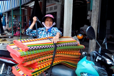 Chiếu Bàn Thạch được mang đi bán