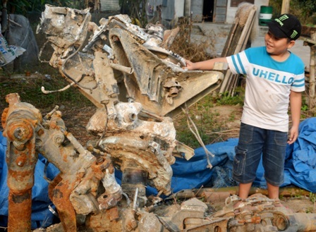 Đào được trục cánh quạt máy bay khi xây nhà - 2