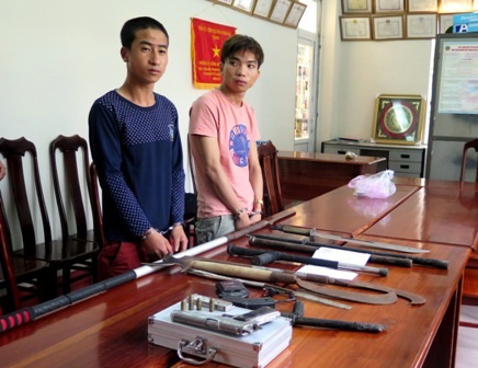 Đối tượng Triệu Văn Phong (trái) và Ngô Thiên Ân