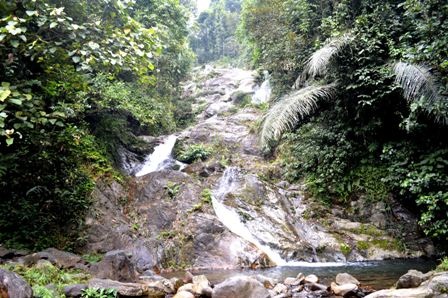 Thác 5 tầng không bao giờ cạn