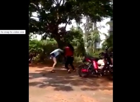 2 thiếu nữ "hỗn chiến" là học sinh THCS ở Hội An - 1 2 thiếu nữ "hỗn chiến" là học sinh THCS ở Hội An - 1