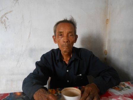 Ông Lê Kén kể lại sự việc với PV