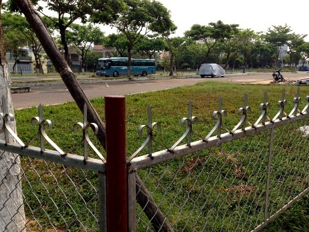 Vụ xén đất công viên xây bãi đỗ xe: Chủ đầu tư quá chây ỳ - 9 Vụ xén đất công viên xây bãi đỗ xe: Chủ đầu tư quá chây ỳ - 9