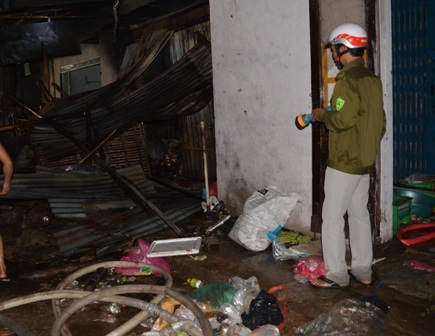 Cháy chợ trong đêm, thiệt hại hàng tỉ đồng - 3