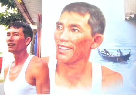 “Làng bích họa” góp phần vào phát triển văn hóa du lịch ở địa phương - 14 Sao y bản chính chủ nhân của ngôi nhà