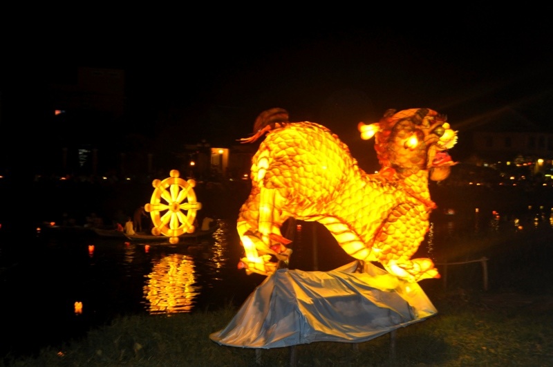 Lung linh đêm báo hiếu