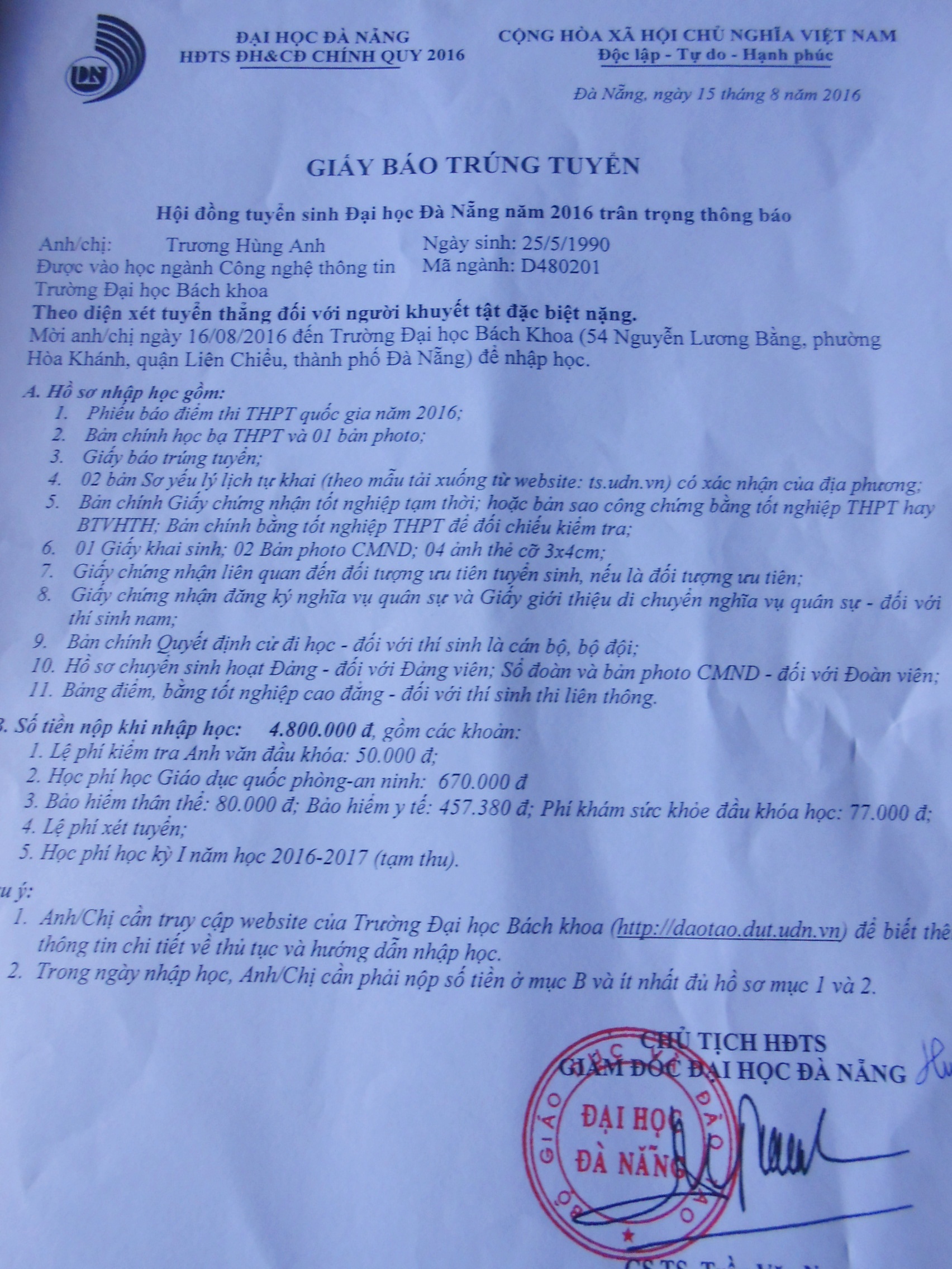 Cậu học trò khuyết tật đặc biệt nặng đã vào giảng đường đại học - 2