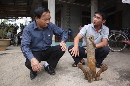 Chiếc mỏ neo được cho là của tàu Trung Quốc bị mắc vào lưới của ngư dân