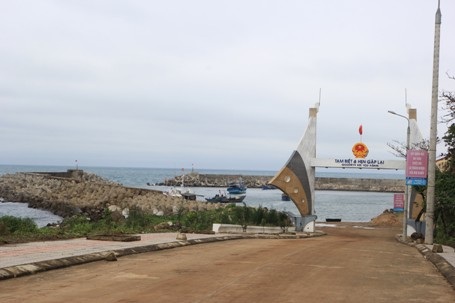 Xuân về trên đảo tiền tiêu - 6