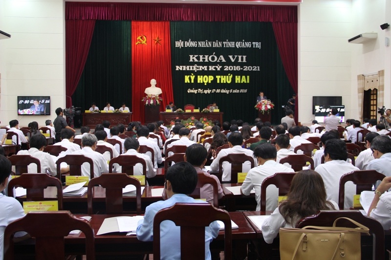 Kỳ họp thứ 2 HĐND tỉnh Quảng Trị nhóm họp ngày đầu tiên