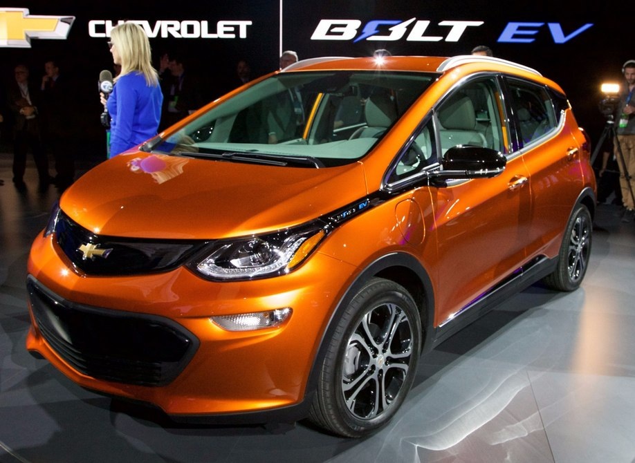 Những mẫu xe đáng chú ý tại Detroit Auto Show 2016 - 10
Mẫu Chevrolet Bolt mới chạy động cơ điện