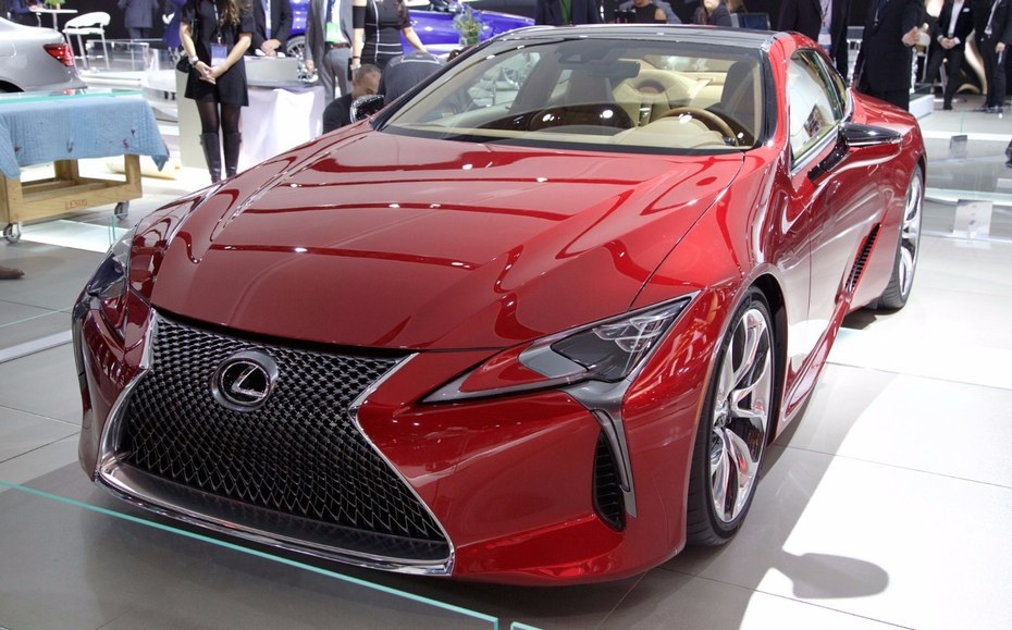 Những mẫu xe đáng chú ý tại Detroit Auto Show 2016 - 7
Sau khi nhận được những phản hồi tích cực với chiếc LF-FC Concept, Lexus đã tiến thêm một bước, giới thiệu chiếc LC500 với động cơ V8 mạnh mẽ
