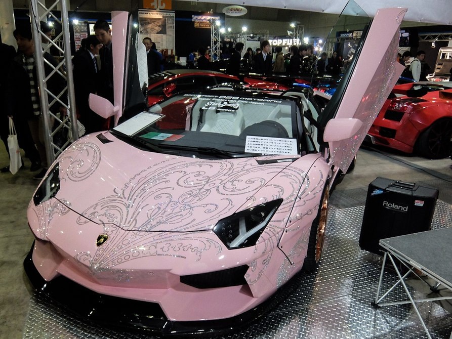 Những chiếc xe độ ấn tượng tại Tokyo Auto Salon 2016 - 23
Lamborghini màu hồng nạm pha lê