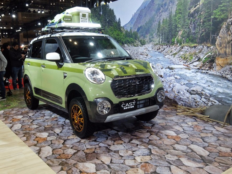 Những chiếc xe độ ấn tượng tại Tokyo Auto Salon 2016 - 7 Mẫu CAST ACTIVA của Daihatsu