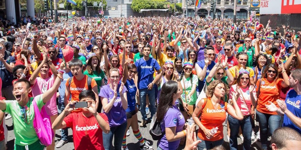 8 lý do khiến Facebook có môi trường làm việc hấp dẫn hơn Google - 1 8 lý do khiến Facebook có môi trường làm việc hấp dẫn hơn Google - 1