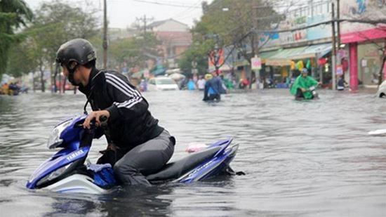 Mẹo xử lý tình huống khi xe ngập nước, chết máy - 1 Mẹo xử lý tình huống khi xe ngập nước, chết máy - 1