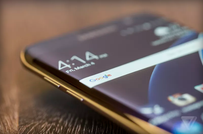 iPhone màn hình cong giống Note7 sẽ được ra mắt vào năm 2017? - 2 iPhone màn hình cong giống Note7 sẽ được ra mắt vào năm 2017? - 2
