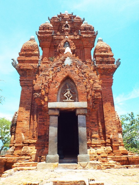 kiến trúc và hoa văn trên tháp