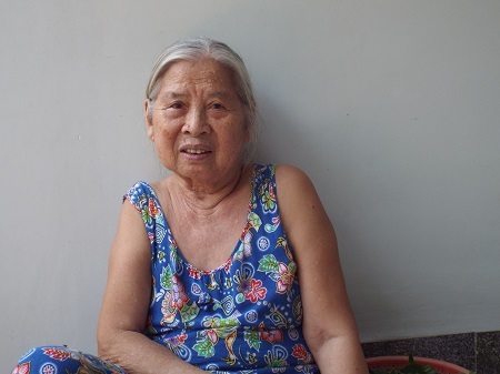 
Gia đình cho biết bà Nhung cũng bị ngất 30 phút do hít phải hóa chất phòng chóng SXH - Ảnh: Viết Hảo
