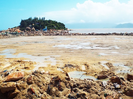
Dự án Công viên văn hóa - giải trí - thể thao Nha Trang Sao do Công ty CP Nha Trang Sao làm chủ, có tổng diện tích 10,3 ha (trong đó có 4,4 ha mặt đất, còn lại là mặt nước biển).

 
